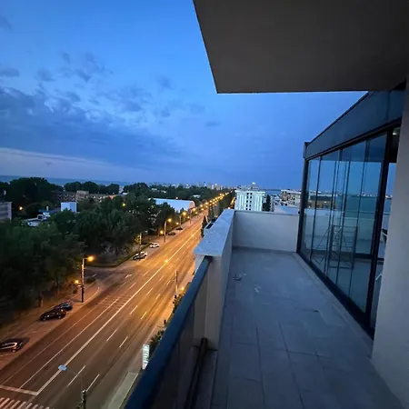Blue Crystal Luxury Apartment *